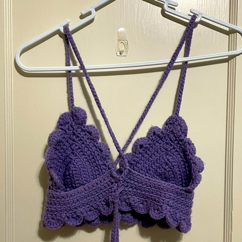 AJUSTABLE purple crochet top